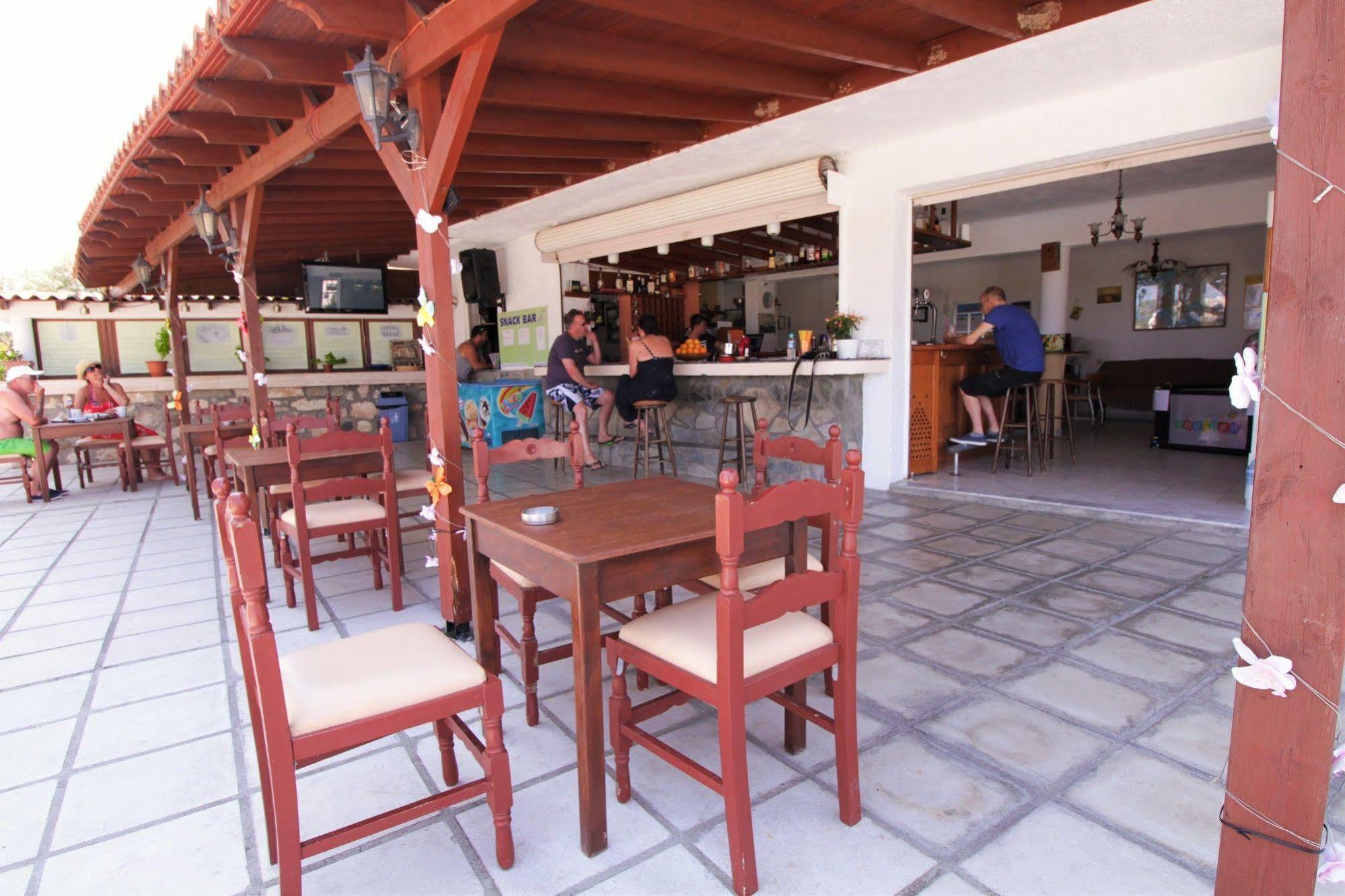 Ampavris Family Apartments Cos Exterior foto